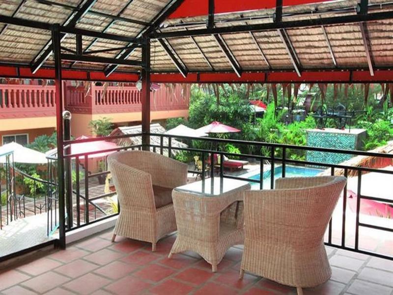 Delux Villa Battambang Exteriör bild